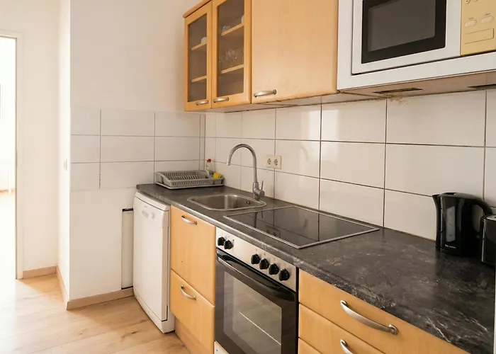 דירה 15-min To Center, Budget-friendly 1br *